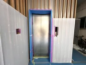 D2SMビルの外観