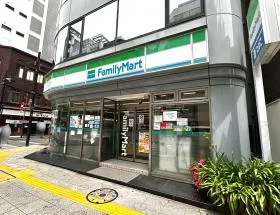 ファミリーマート