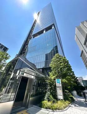 WeWork Akasaka Green Crossビルの外観
