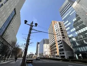 H1O麹町ビルの外観