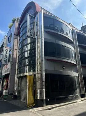 神保町ビルの外観