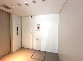 AUSPICE神田小川町ビルの外観