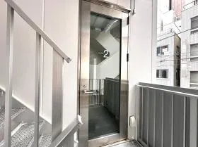 AUSPICE神田小川町ビルの外観