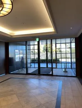 SERVCORP 丸の内二重橋ビルの外観