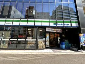 ファミリーマート