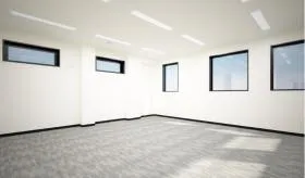 Z CUBE後楽園ビルの外観