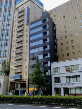 12 NISHISHINJUKUビルの外観