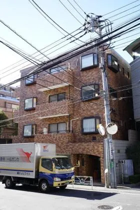 ダイヤモンドマンションビルの外観