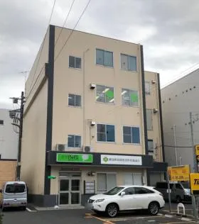 ベイフレールイーストビルの外観