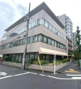 パークサイド山本館ビルの外観