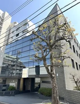 ディスコビルの外観