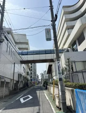 ディスコビルの外観