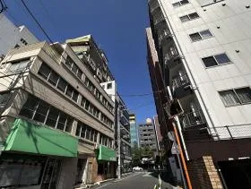 CSK四谷ビルの外観