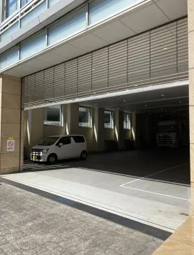 フィオーレ東京ビルの外観