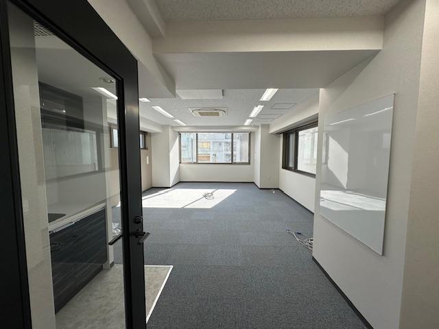 日本橋駅 徒歩2分 約20坪（3枚目）